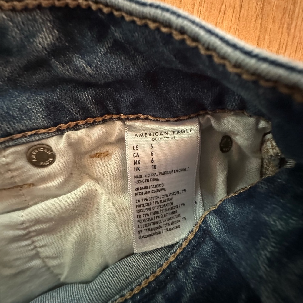 American Eagle High Rise Shortie Jean Shorts - Picture 4 of 4